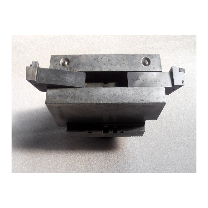 Porte-outils pour tour BERTHIEZ modèle LVM/LVT coulant de 240 x 210 mm