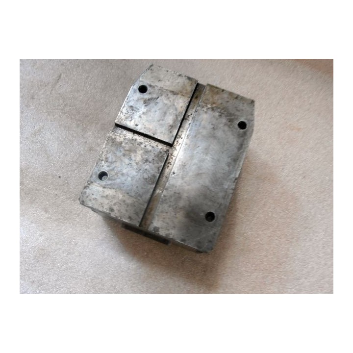 Porte-outils pour tour BERTHIEZ modèle TFM 220 x 180 mm embase outils Kennametal