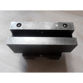 Portaherramientas para el torno BERTHIEZ modelo TFM de 220 x 180 mm