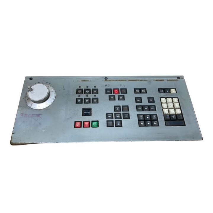 Pupitre GRUNDIG BFT96 AES 1 avec carte GRUNDIG 0.883.240-0 et manivelle EUCHNER HKE C1633