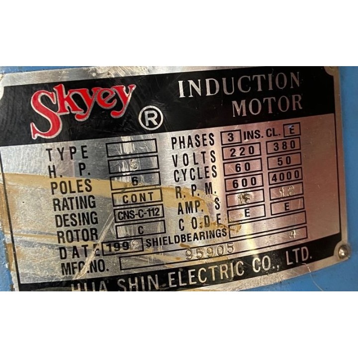 Moteur SKYEY 3 phases 220/380 600/4000 RPM
