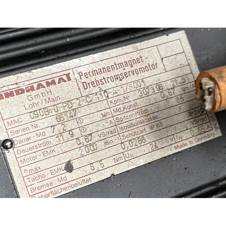 Moteur INDRAMAT MAC 090B-0-PD-2-C/110-A-1/S001