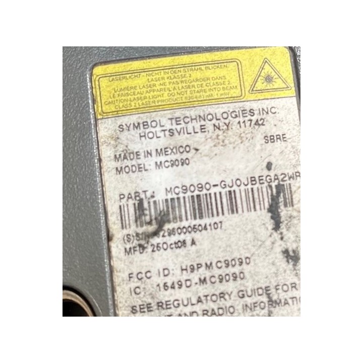 Scanner MC9090-GJ0JBEGA2WR avec base CRD9000-1001SR