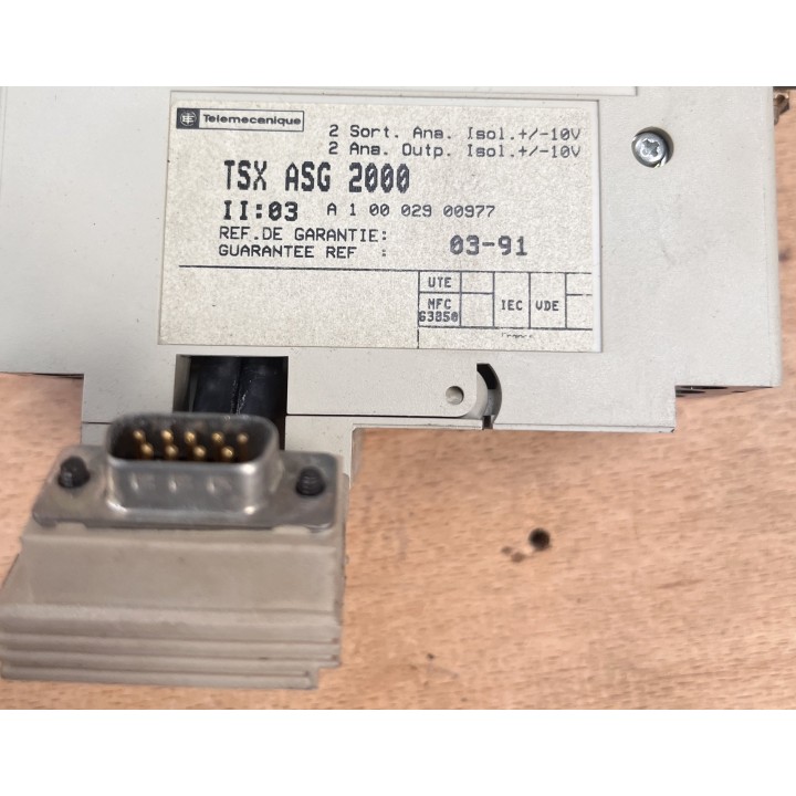 Telemecanique TSX 17 - TSX ASG 2000 Module de sortie analogique