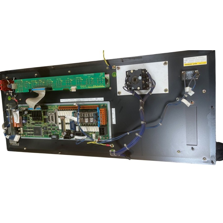 PANEL FANUC A05B-2401-C010 avec carte FANUC A20B-2100-0470 FANUC A20B-9002-0310