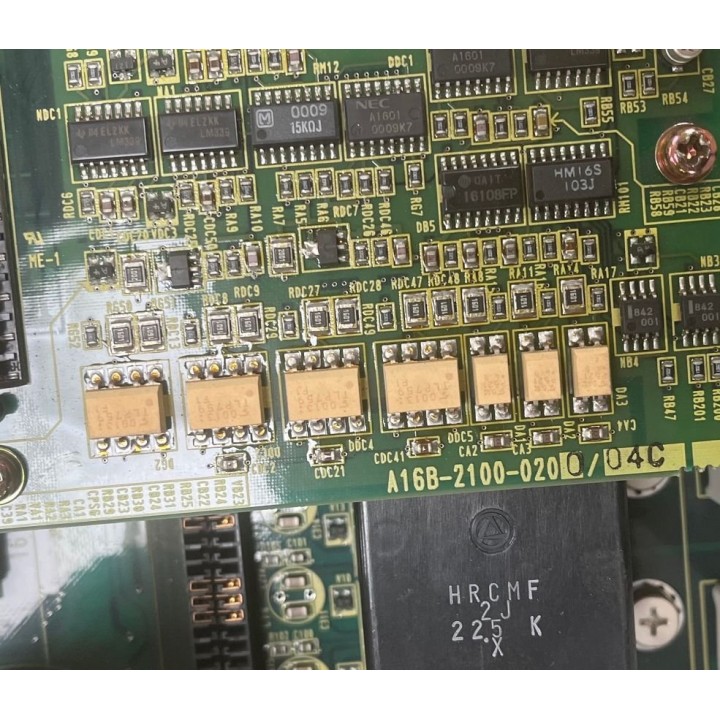 Bloc variateur FANUC A20B-2002-0711 avec FANUC A16B-2100-0200