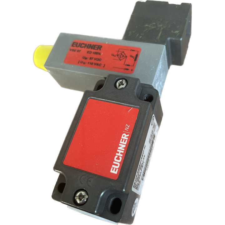 EUCHNER NZ1VZ-528E3VSE07-M