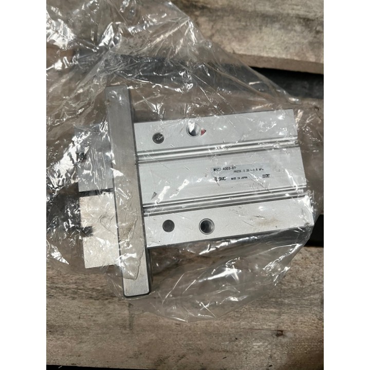 Pince SMC MHZ2-40DA3-X7