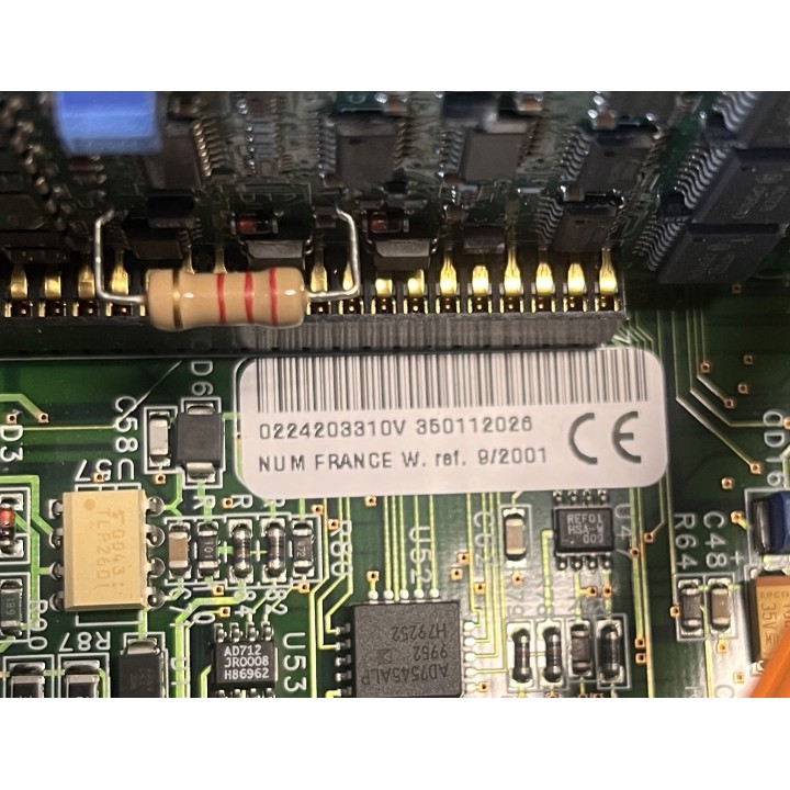 NUM 0224203310 V / CPU carte mère NUM 1020 et 1040