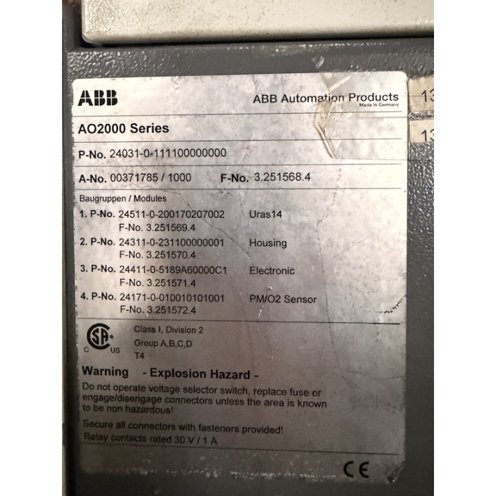 Analyseur ABB A02000 series 24031-0-111100000000ABB Uras14 00371785/1010