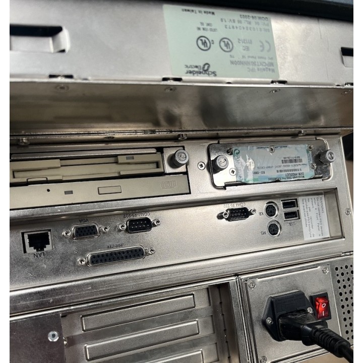 Pc Industriel Schneider MPCBN05NAA00N  MPCNT50NNN00N Magelis IPC