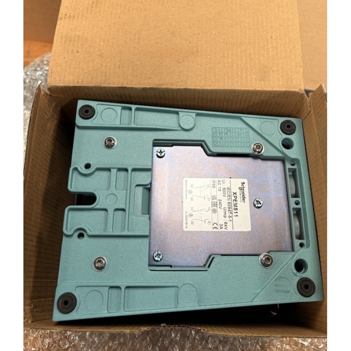 SCHNEIDER XPEM511
