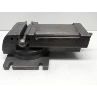 Etaux base tournante