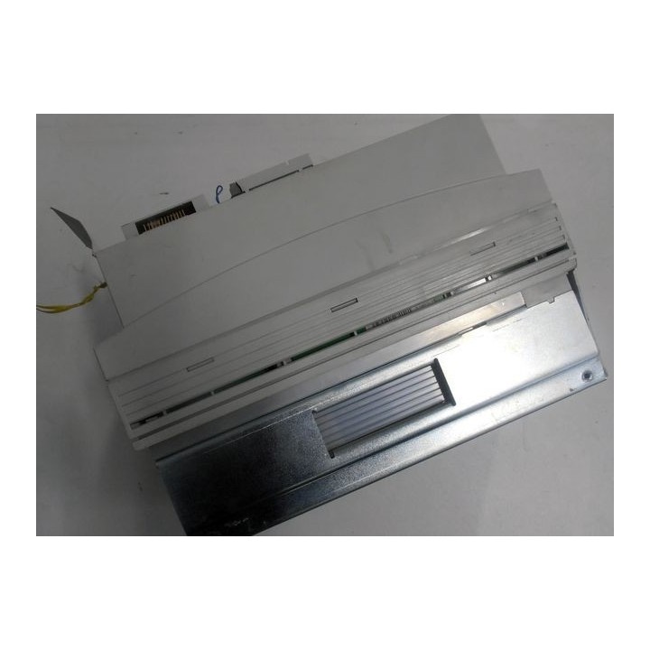 Convertitore LENZE 8200 vettoriale E82E V303K 48201 XX3C35