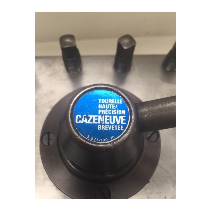 Tourelle carrée Cazeneuve