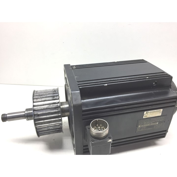 Moteur INDRAMAT MAC114C-0-MD-3-F/130-A-0/S001