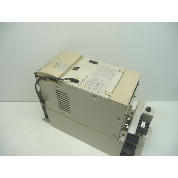 YASKAWA ELECTRIC VS-656 CIMR-MR5N2015 servo unit